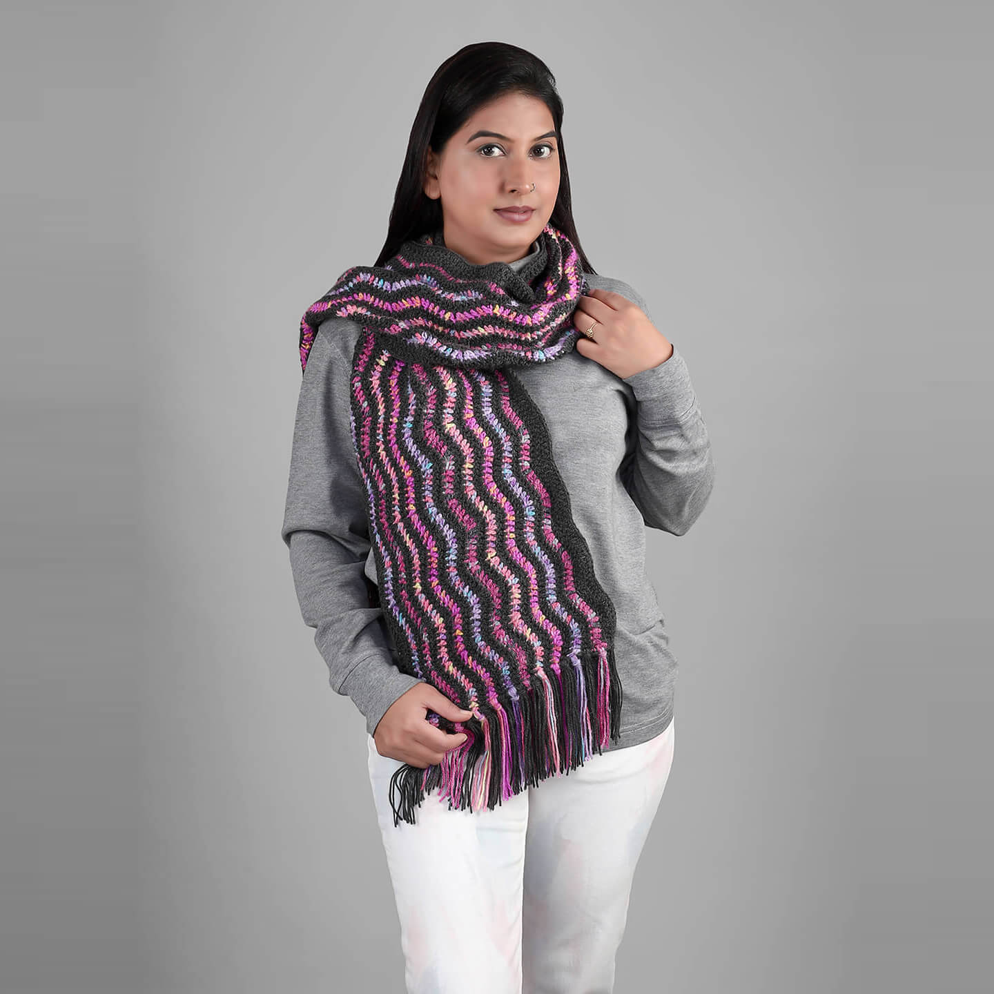 Black and Multi Zigzag Scarf with tassels 33311