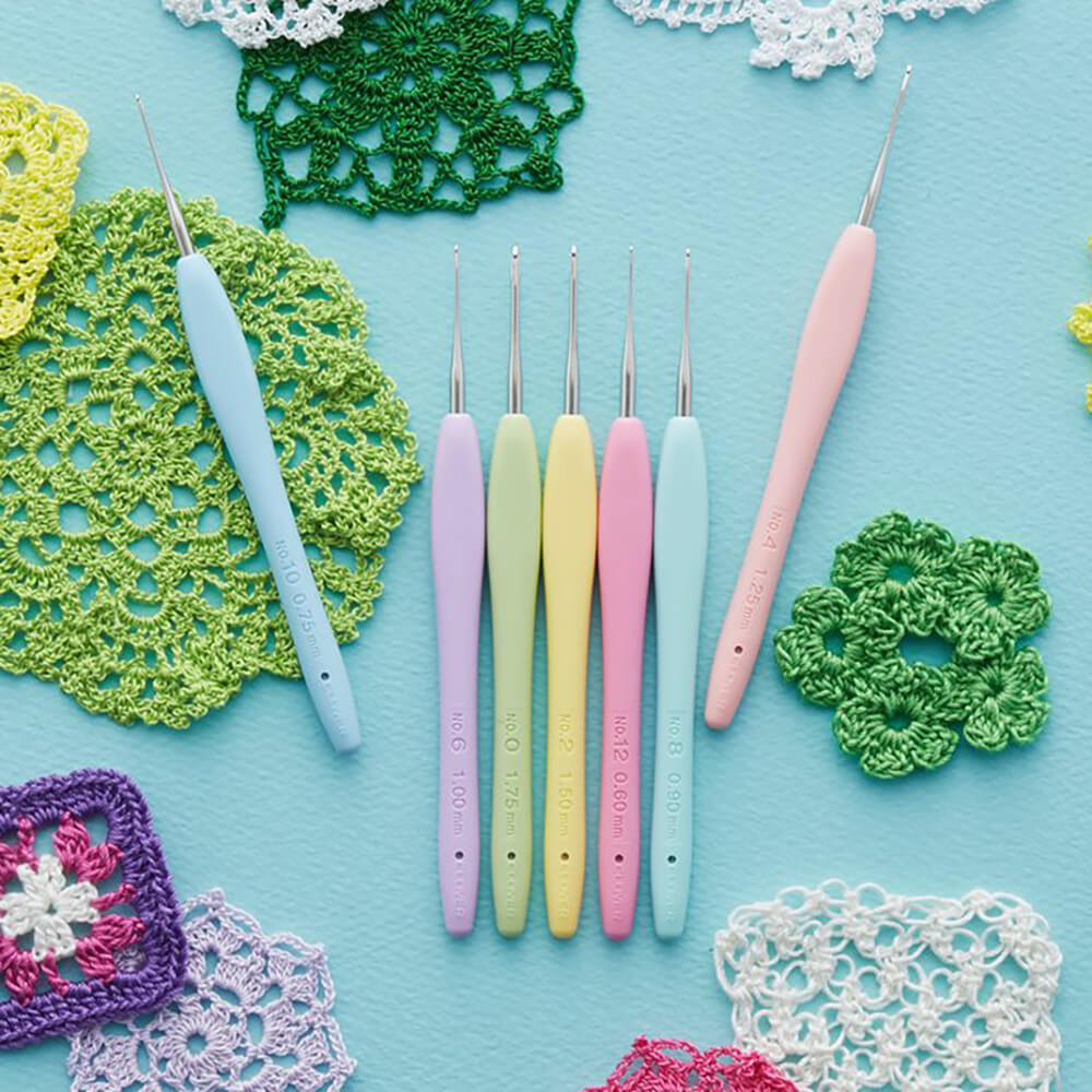 Clover Amour Crochet Hooks