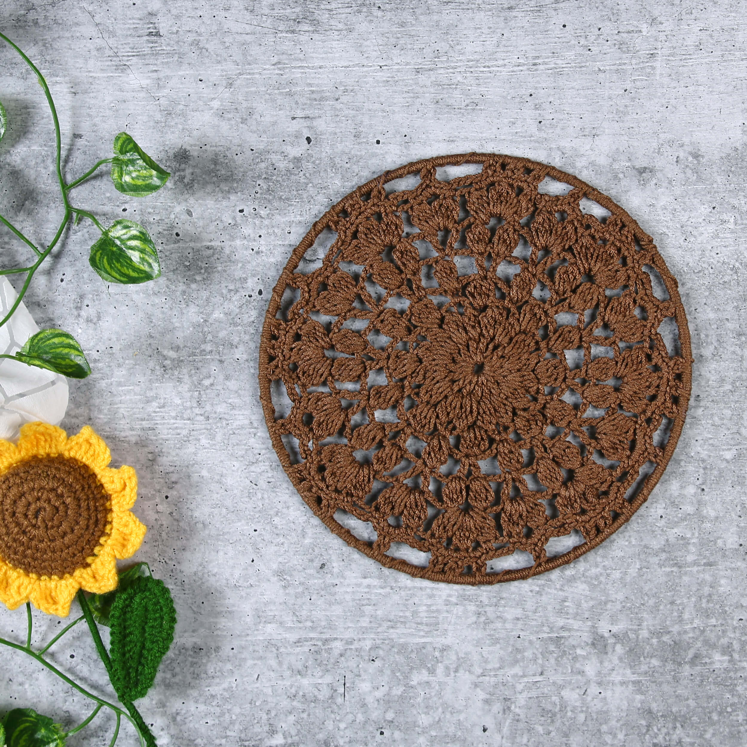 Crochet Mandala Wall Art - Boho Decor - 20 cm - Khaki