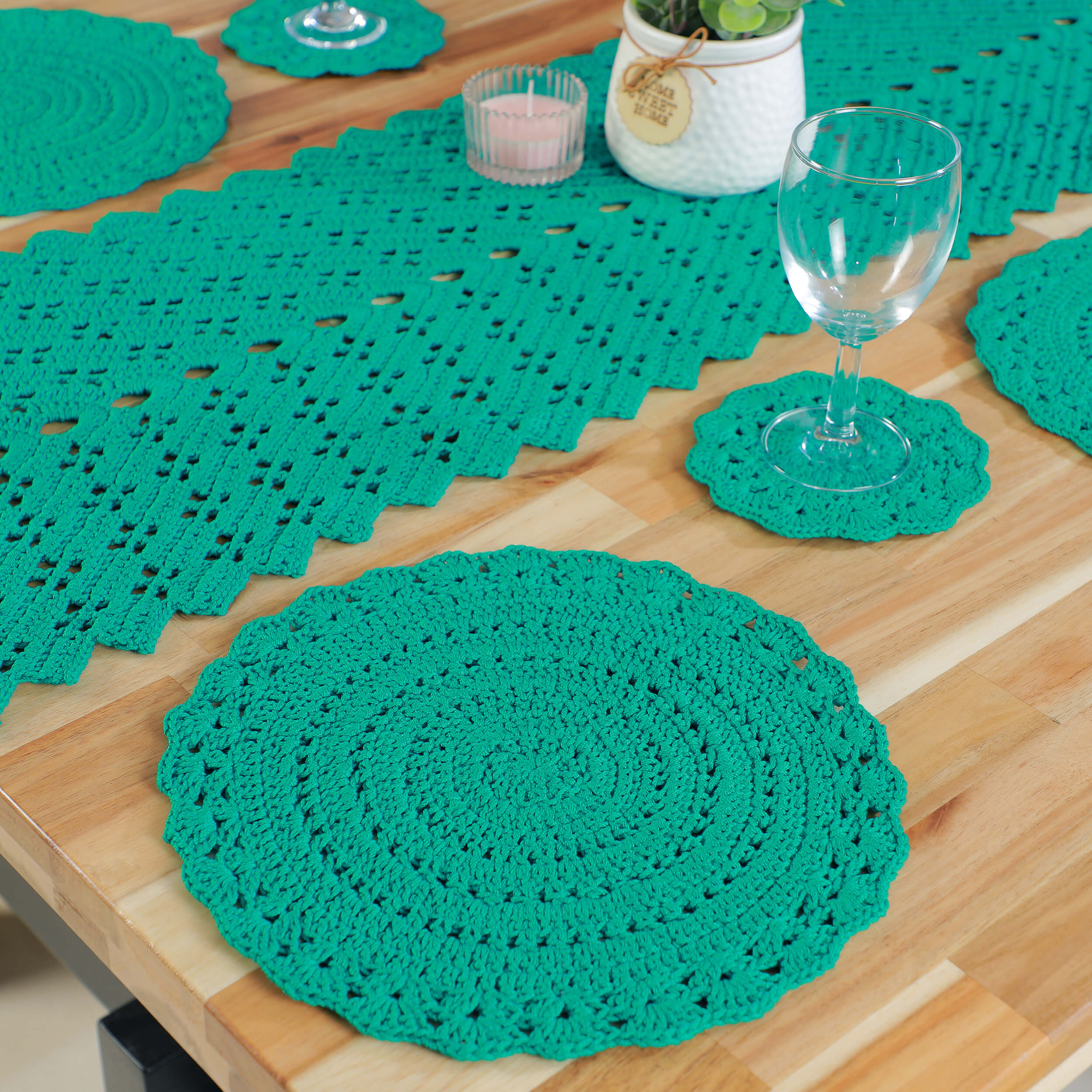 Handmade Table Runner, Placemats & Coasters Set - 10384 Green
