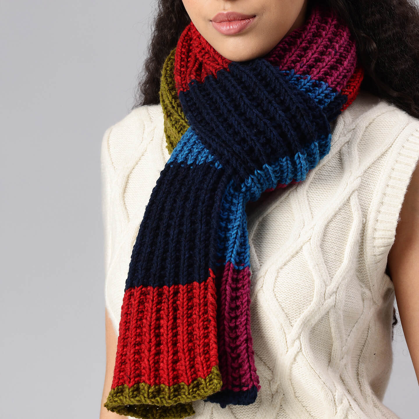 Multicolor Handmade Knitted Scarf - 10428