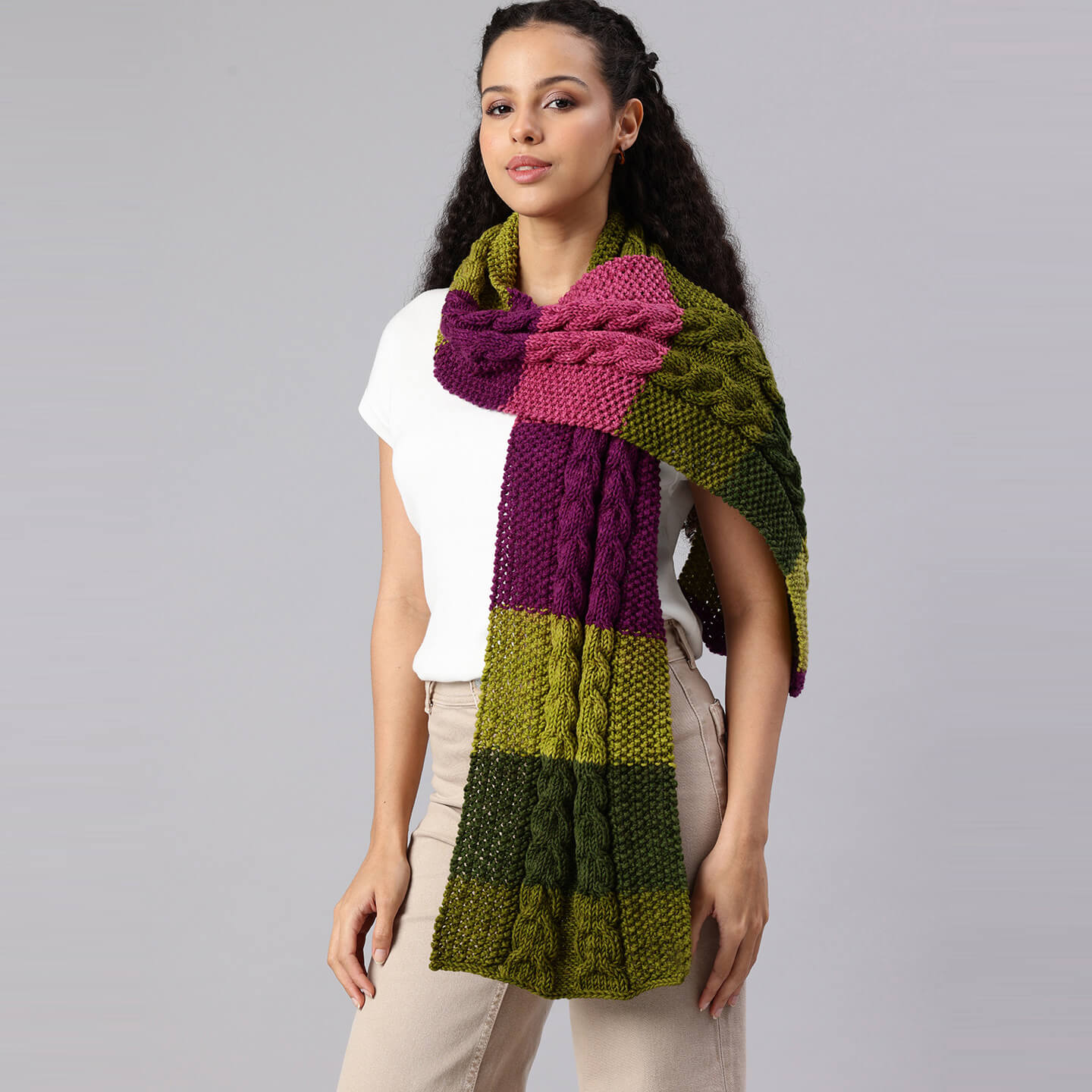 Multicolor Handmade Knitted Scarf - 10429