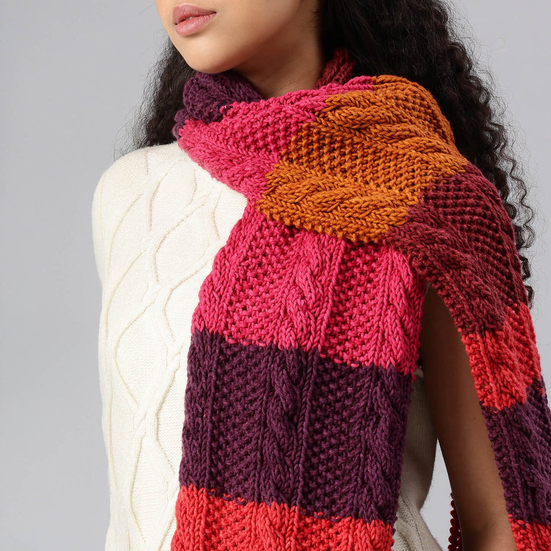 Multicolor Handmade Knitted Scarf - 10431