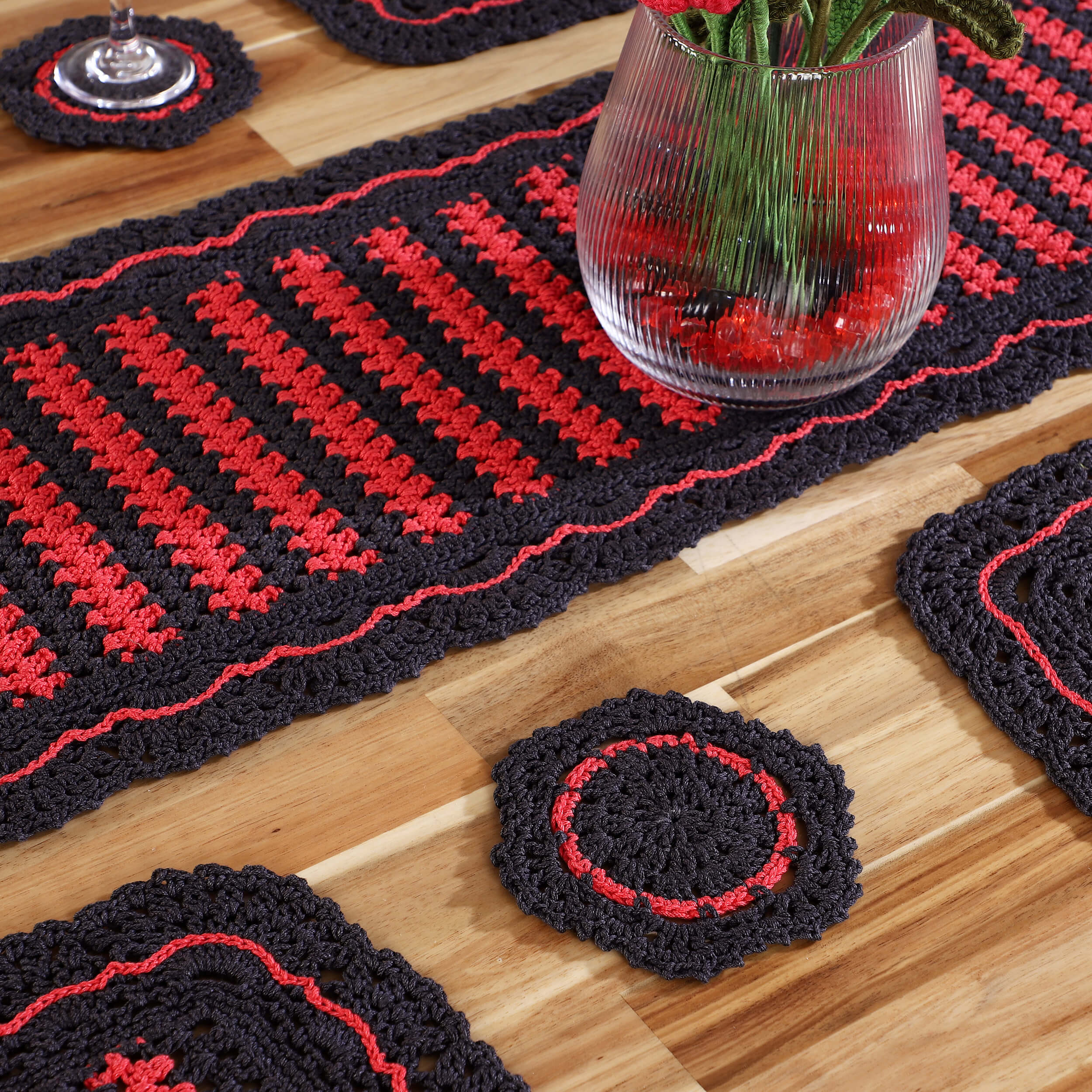 Handmade Table Runner, Placemats & Coasters Set - 10435 Grey/Red