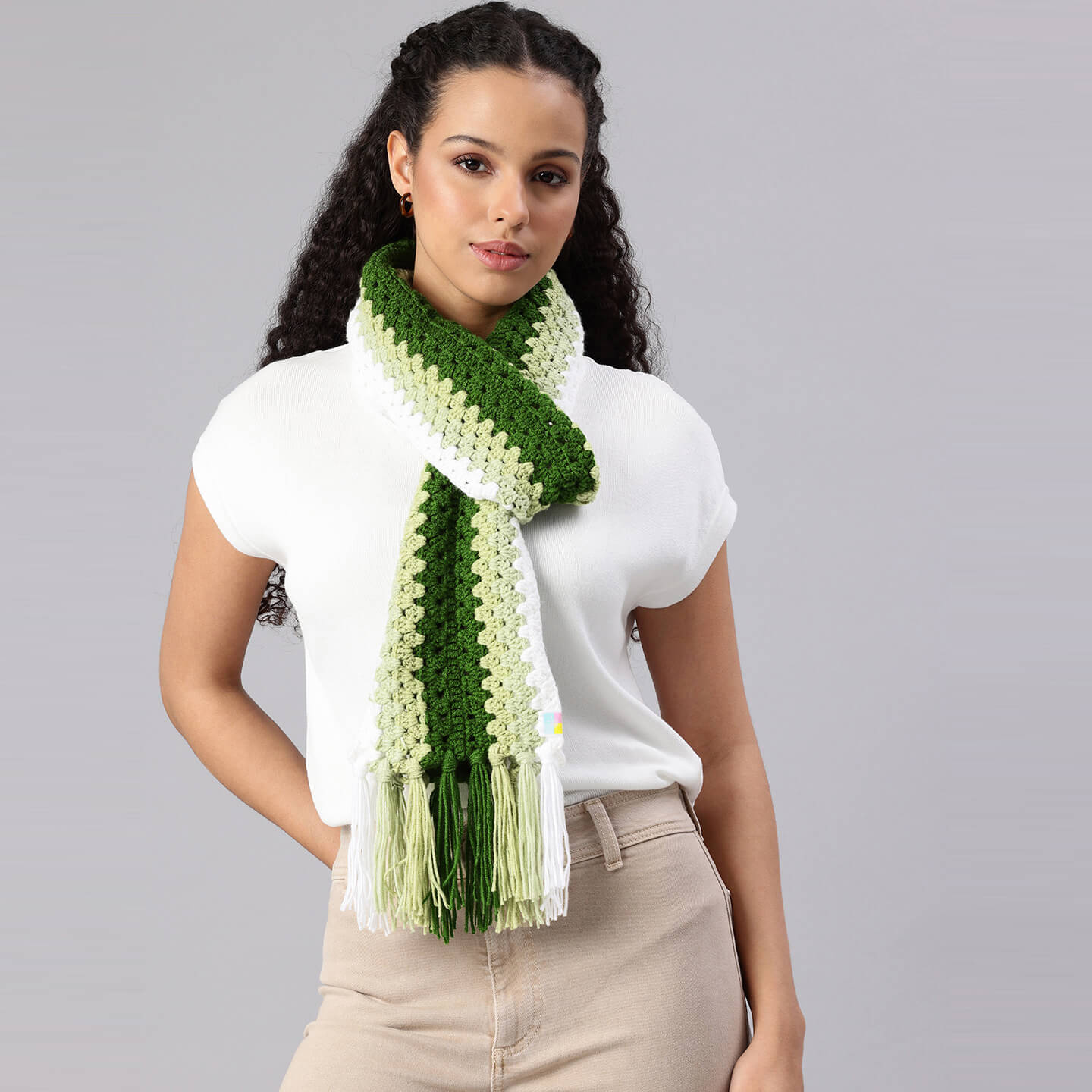 Green Handmade Wave Pattern Crochet Scarf - 10493
