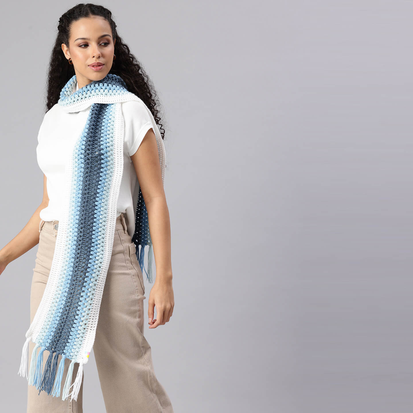 Blue Handmade Wave Pattern Crochet Scrf - 10496