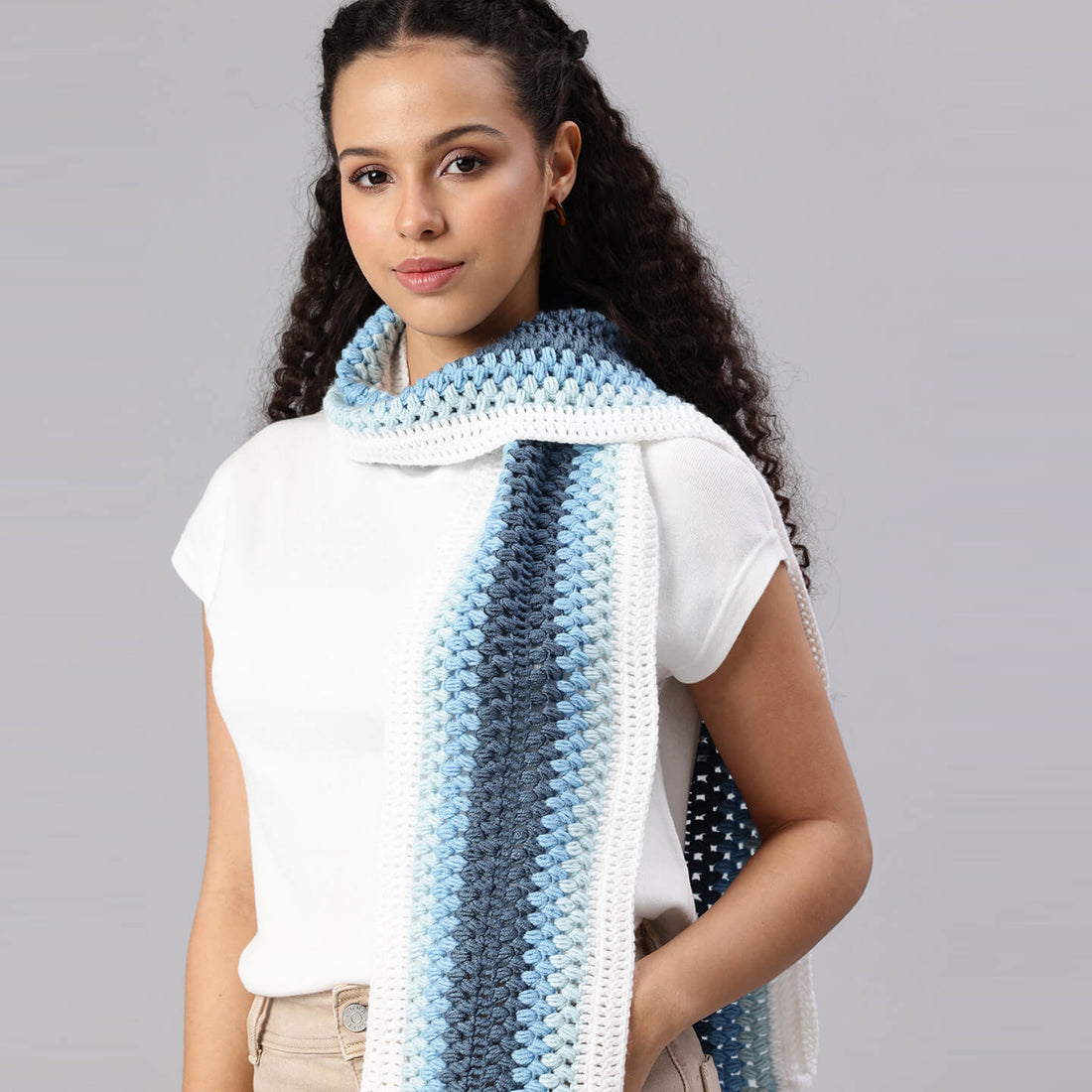 Blue Handmade Wave Pattern Crochet Scrf - 10496