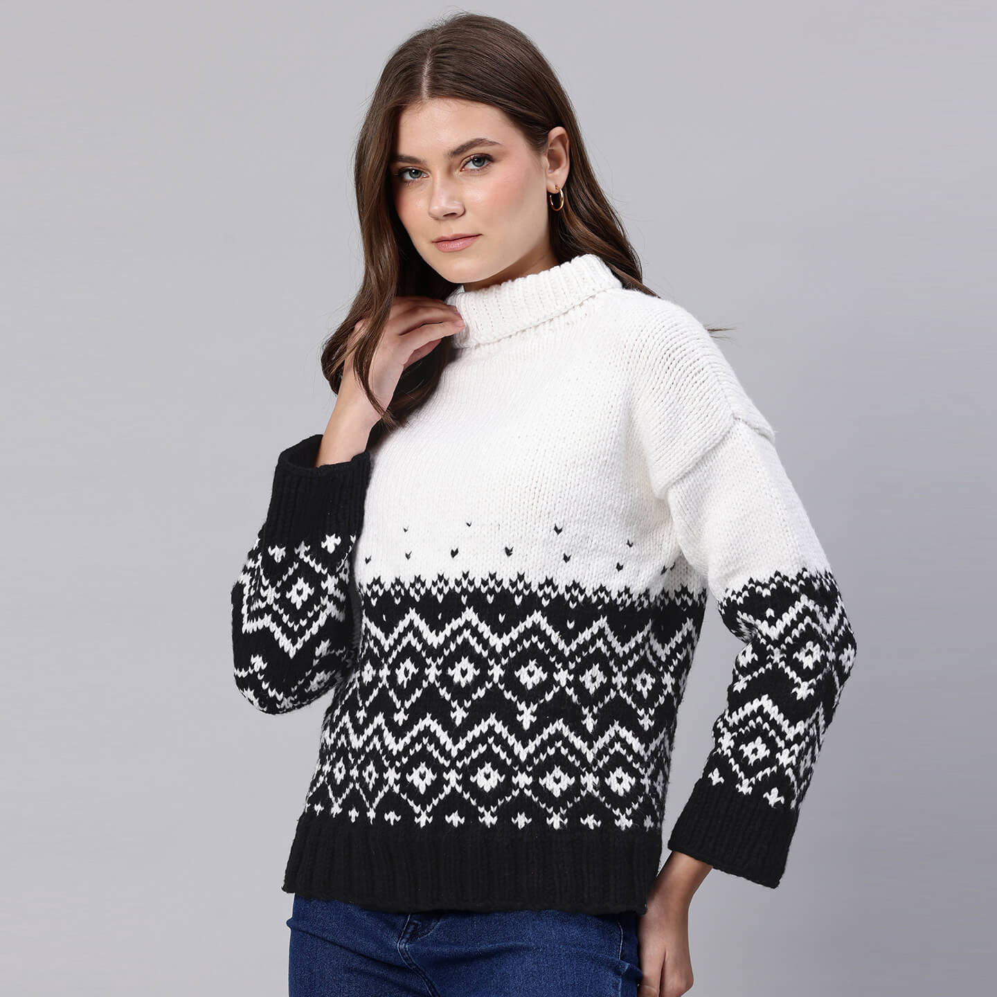 Handmade Knitted Icelandic Design Pullover - 10602