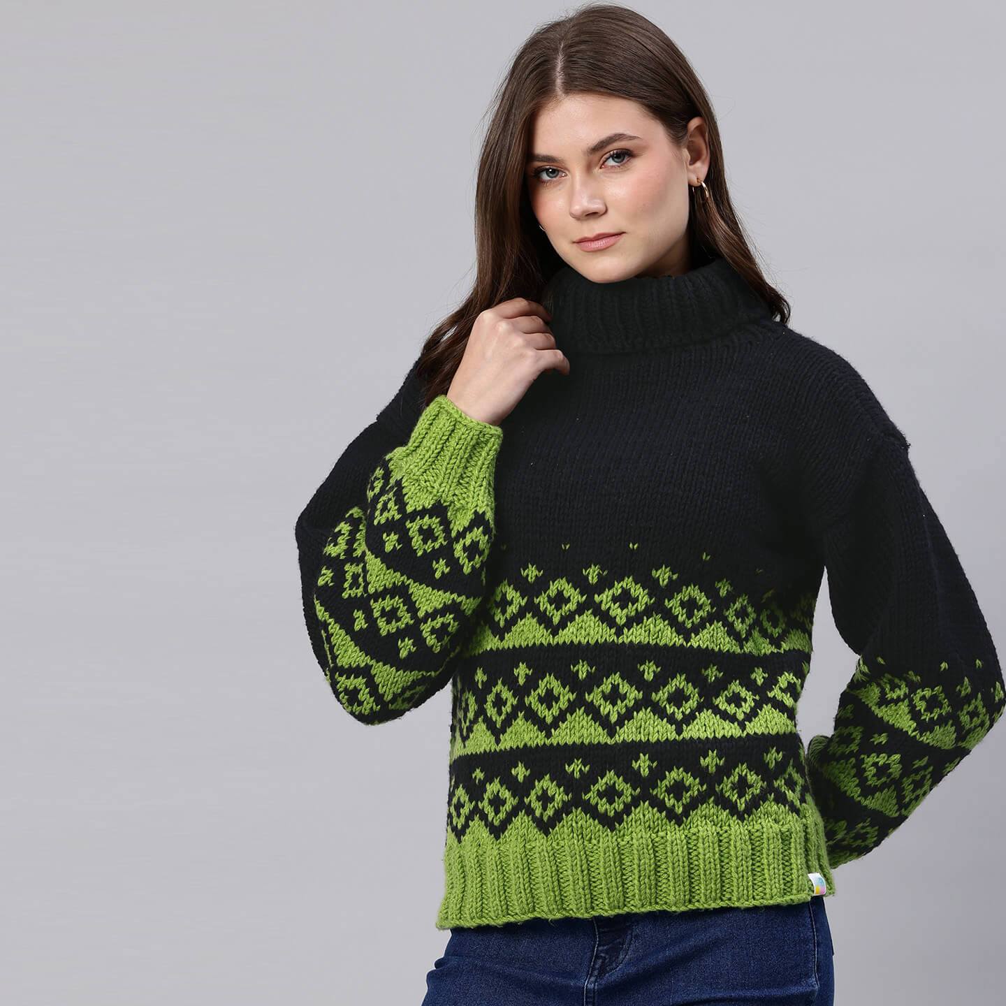 Handmade Knitted Icelandic Design Pullover - 10604