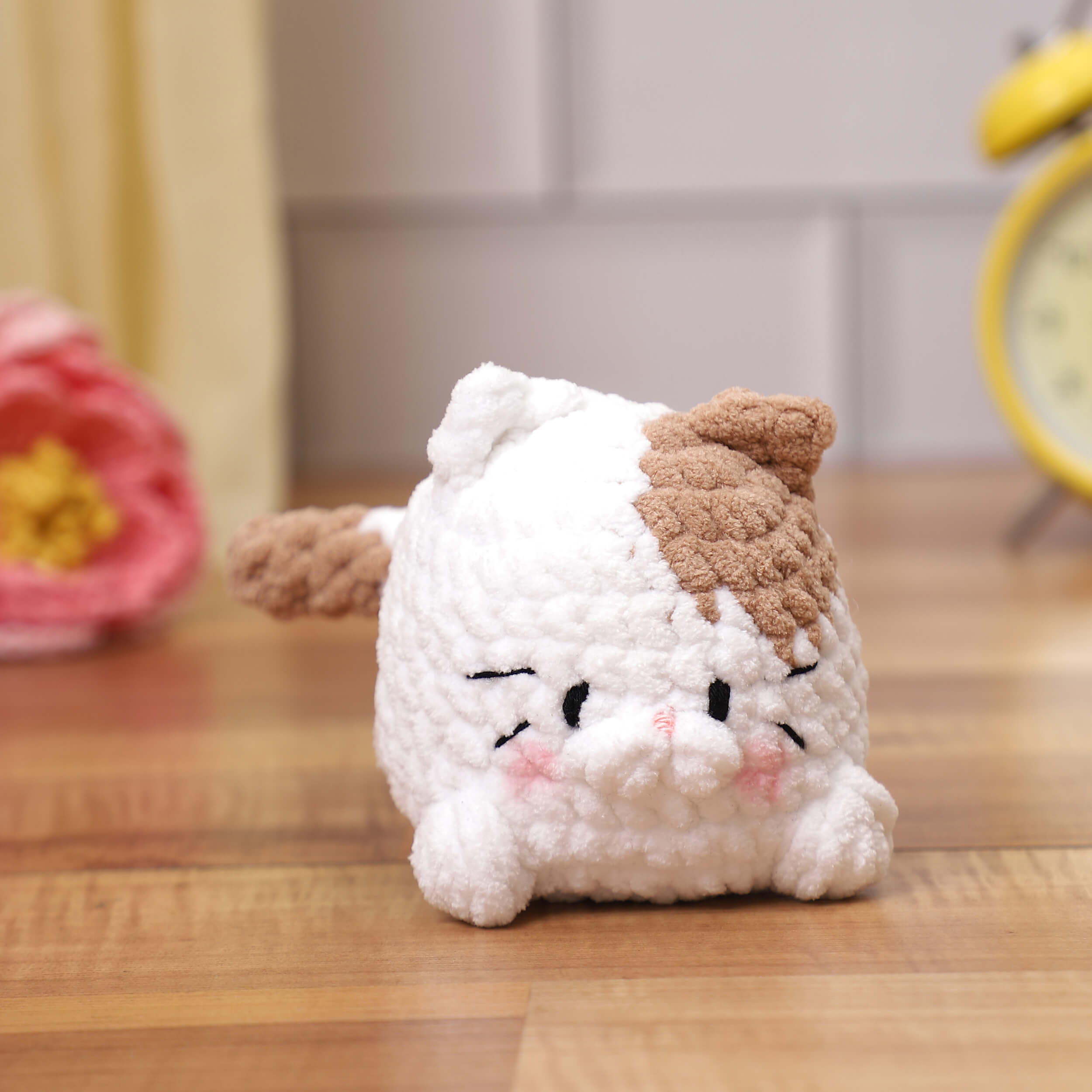 Handmade Amigurumi Plush Chubby Kittie Toy - White/Mocha