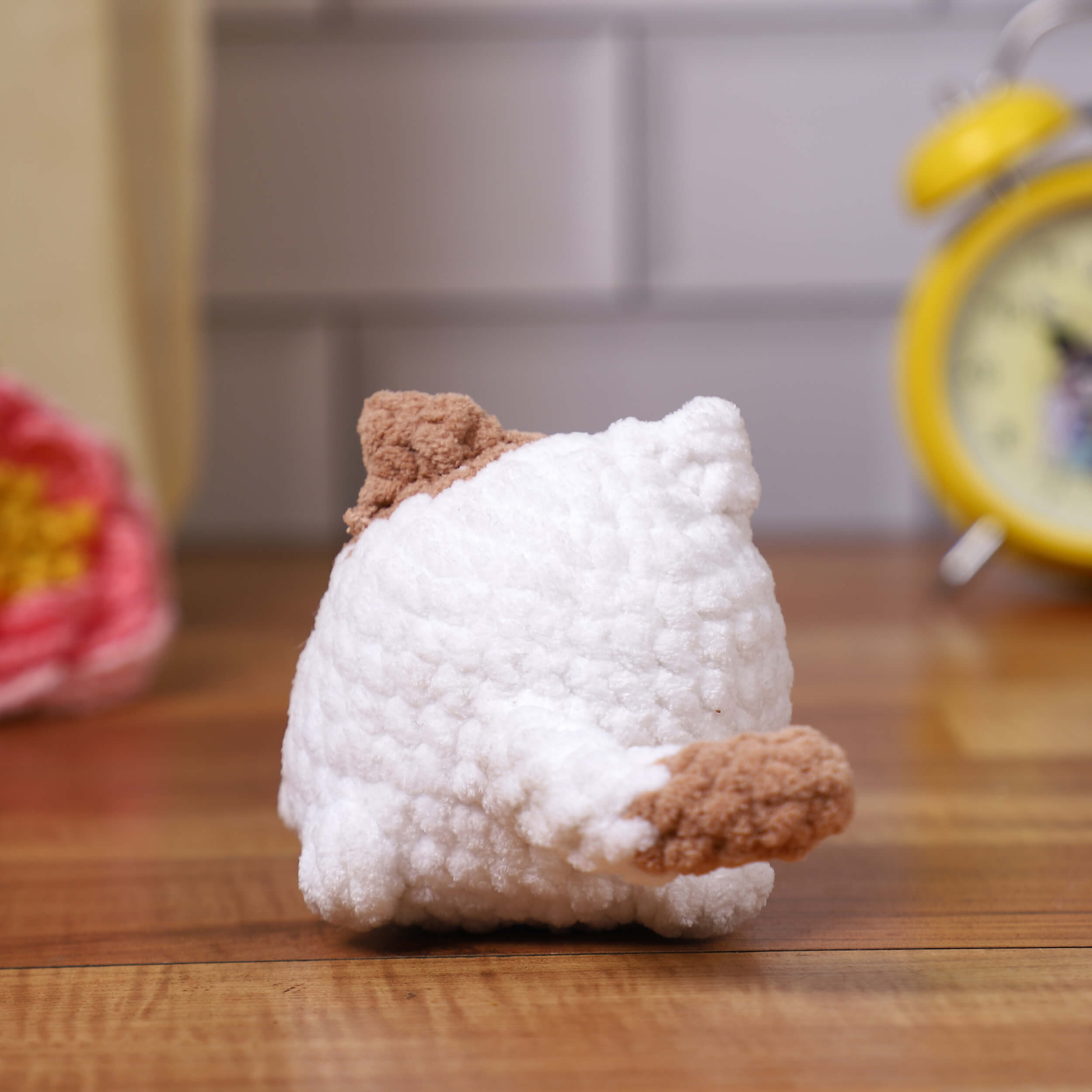 Handmade Amigurumi Plush Chubby Kittie Toy - White/Mocha