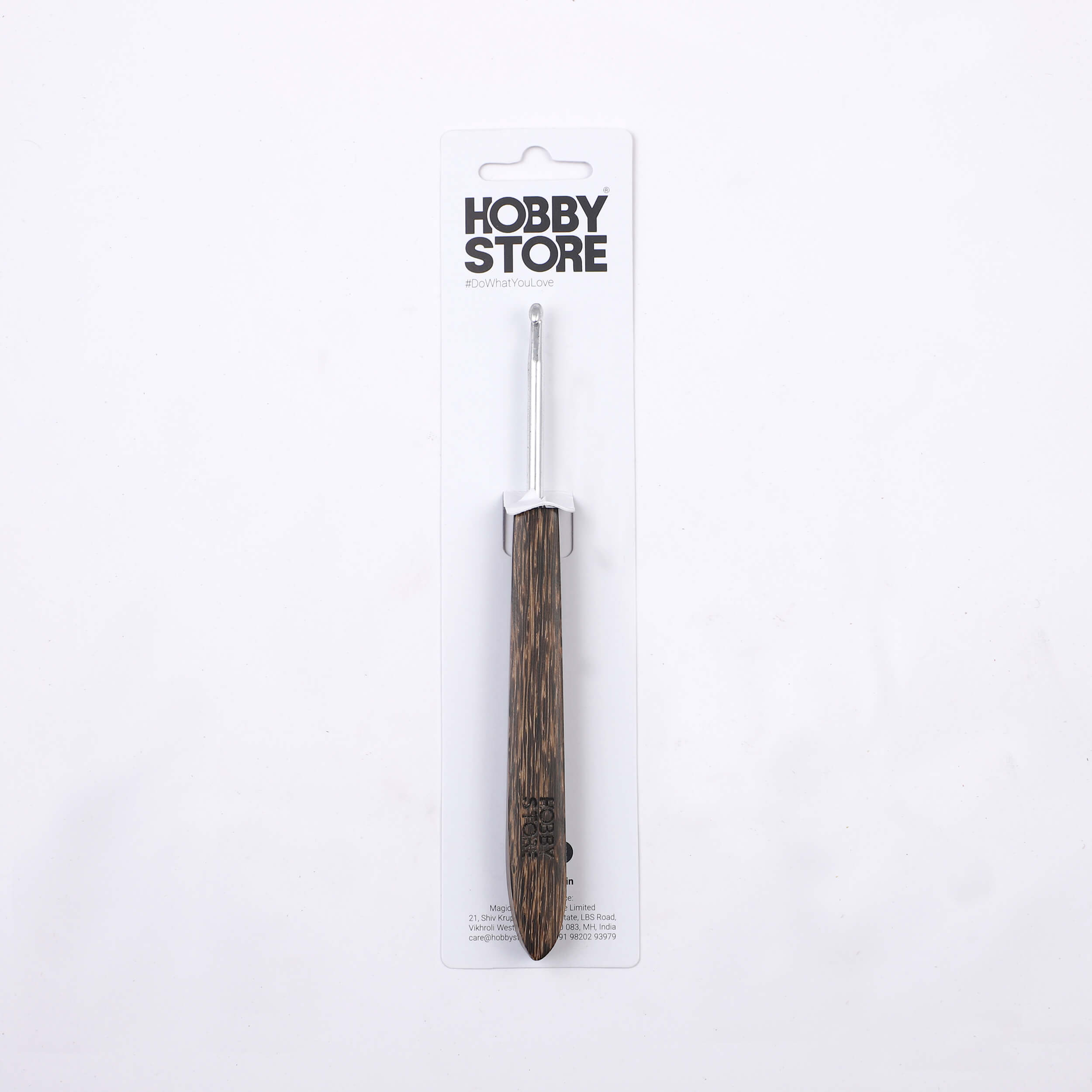 Aluminium Crochet Hook with Palm Wood Handle by Hobby Store - 4.5 mm