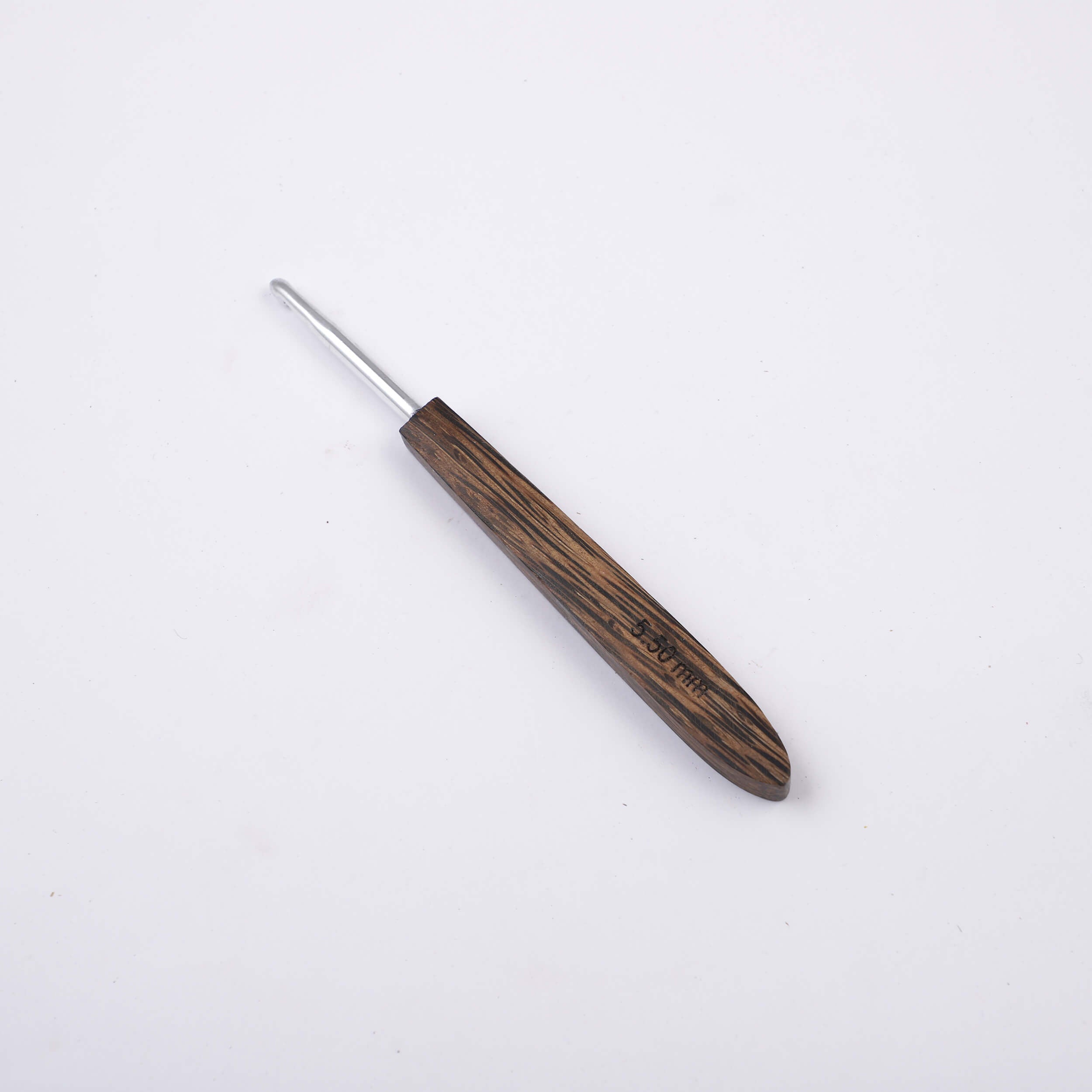 Aluminium Crochet Hook with Palm Wood Handle by Hobby Store - 5.5 mm