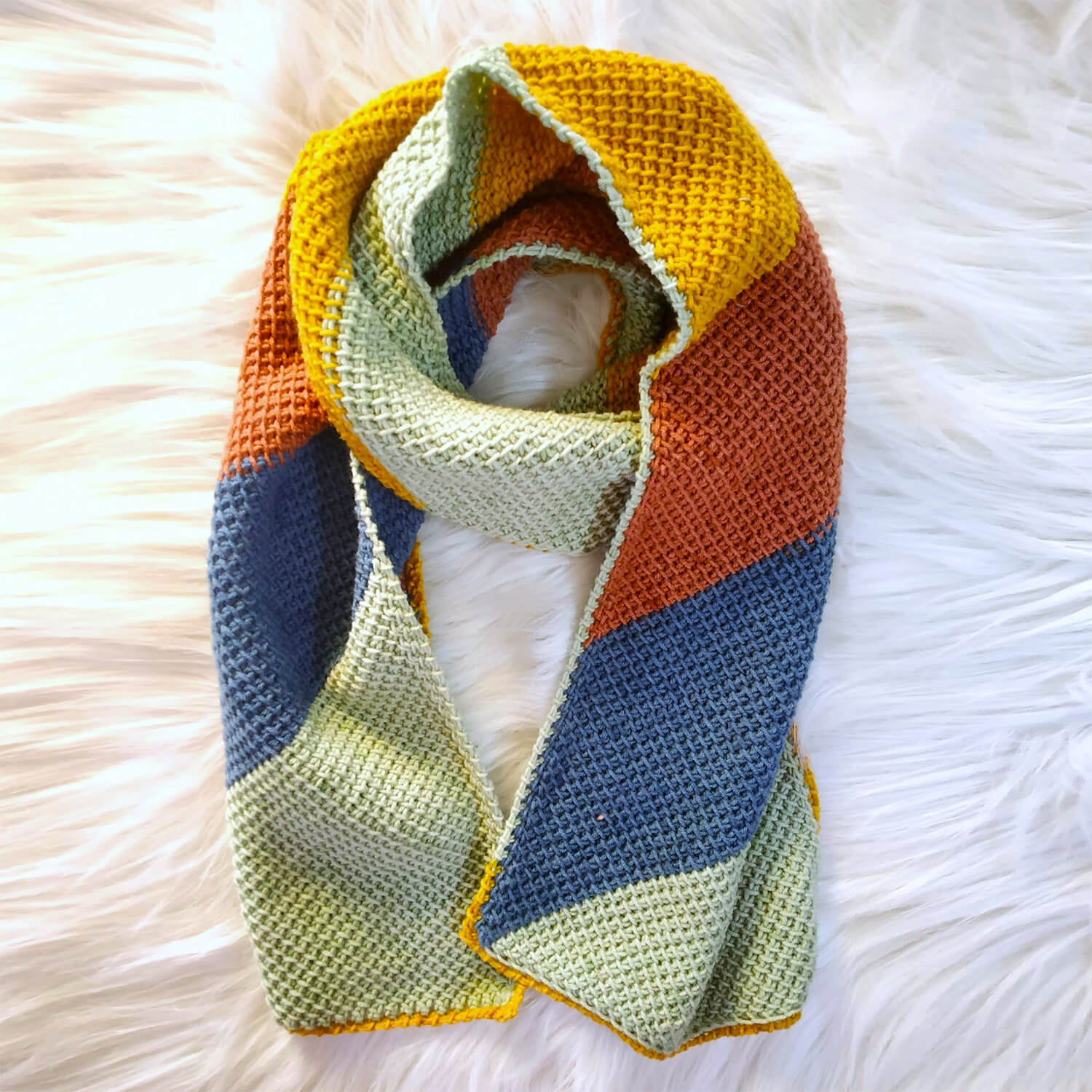 Ahaan Scarf Pattern