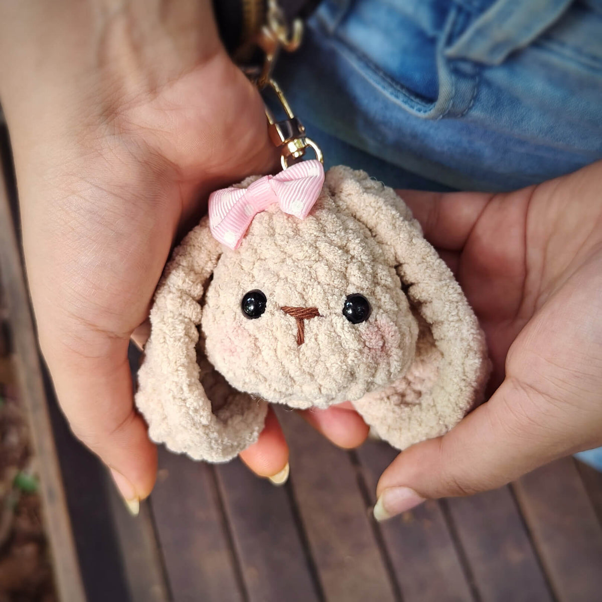 17 Oct | Bunny with a Bow Bag Charm Crochet Workshop by Annu (Offline, Mumbai)