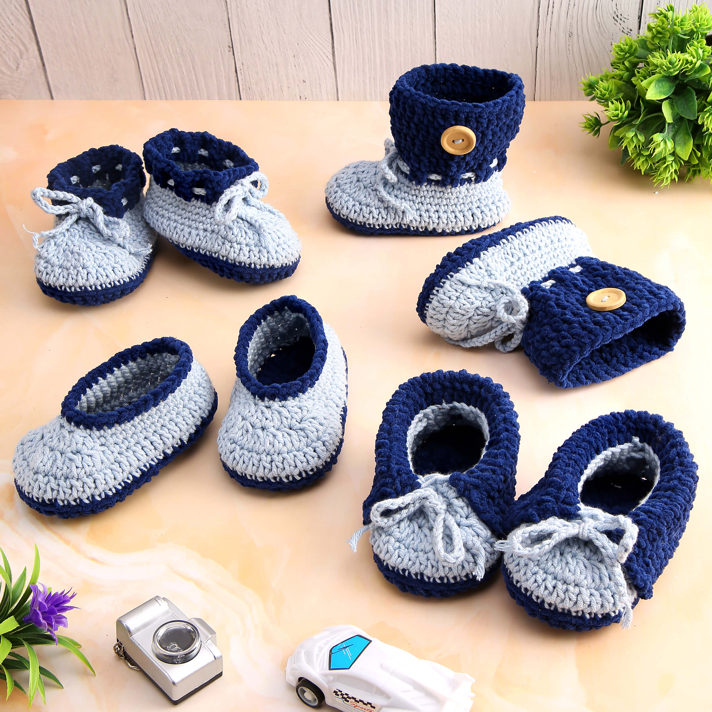 Crochet Kit – Make 4 Adorable Baby Booties