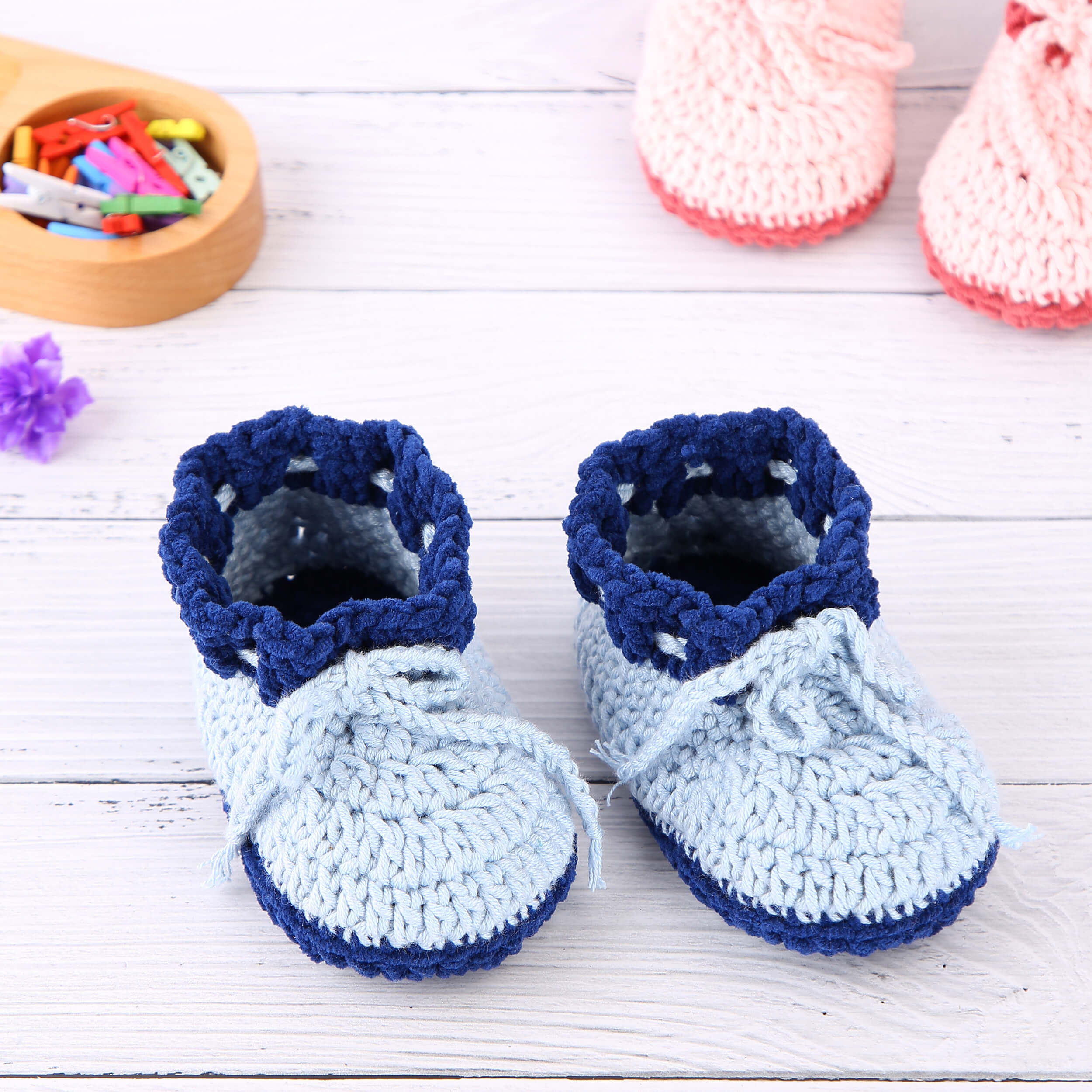 Crochet Kit – Make 4 Adorable Baby Booties