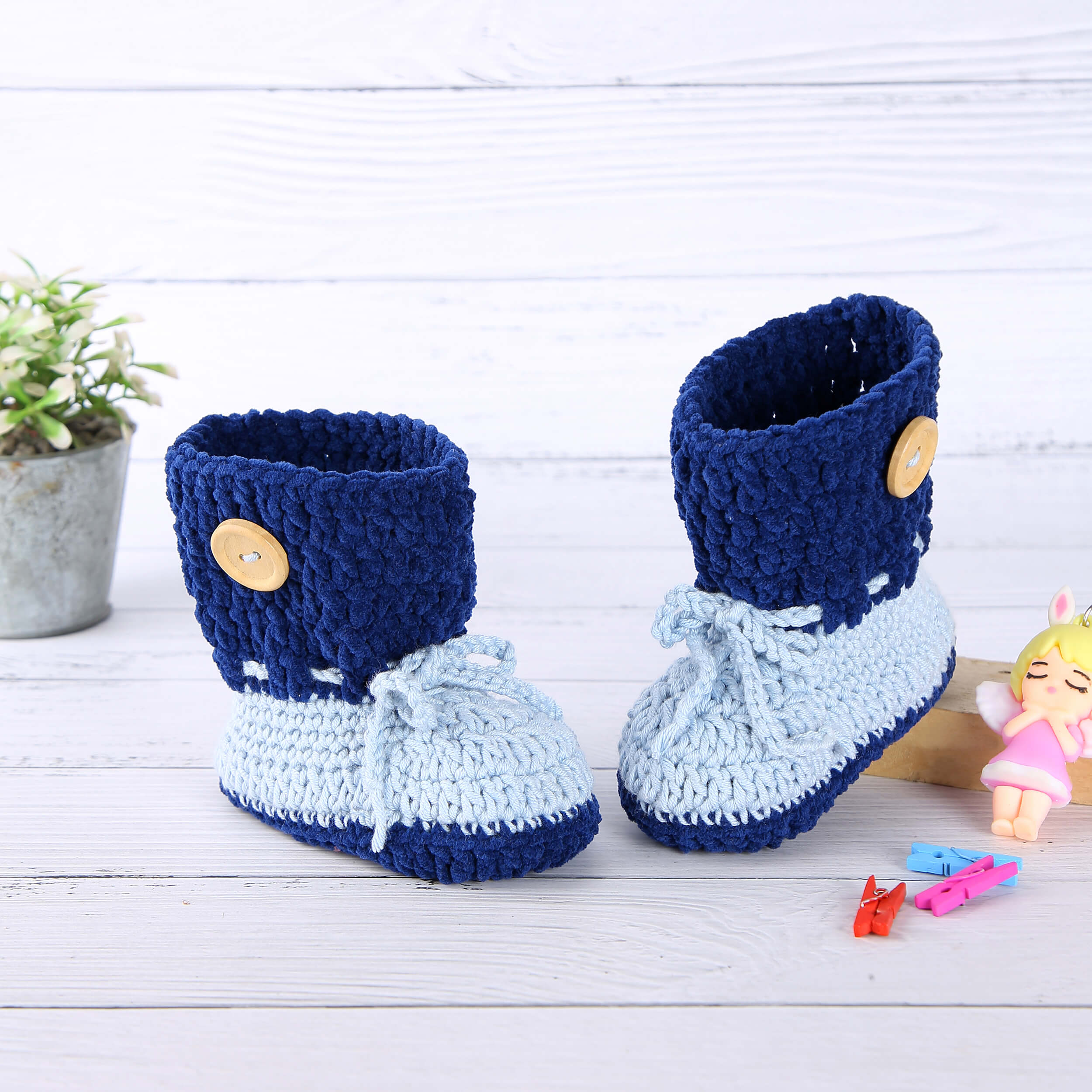 Crochet Kit – Make 4 Adorable Baby Booties
