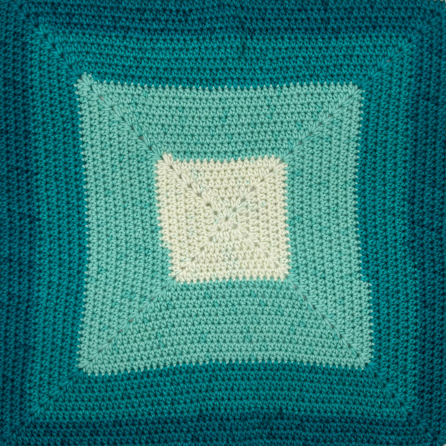 DK Anti-Pill Cake Yarn by Hobby Store - Sea Hues 4004