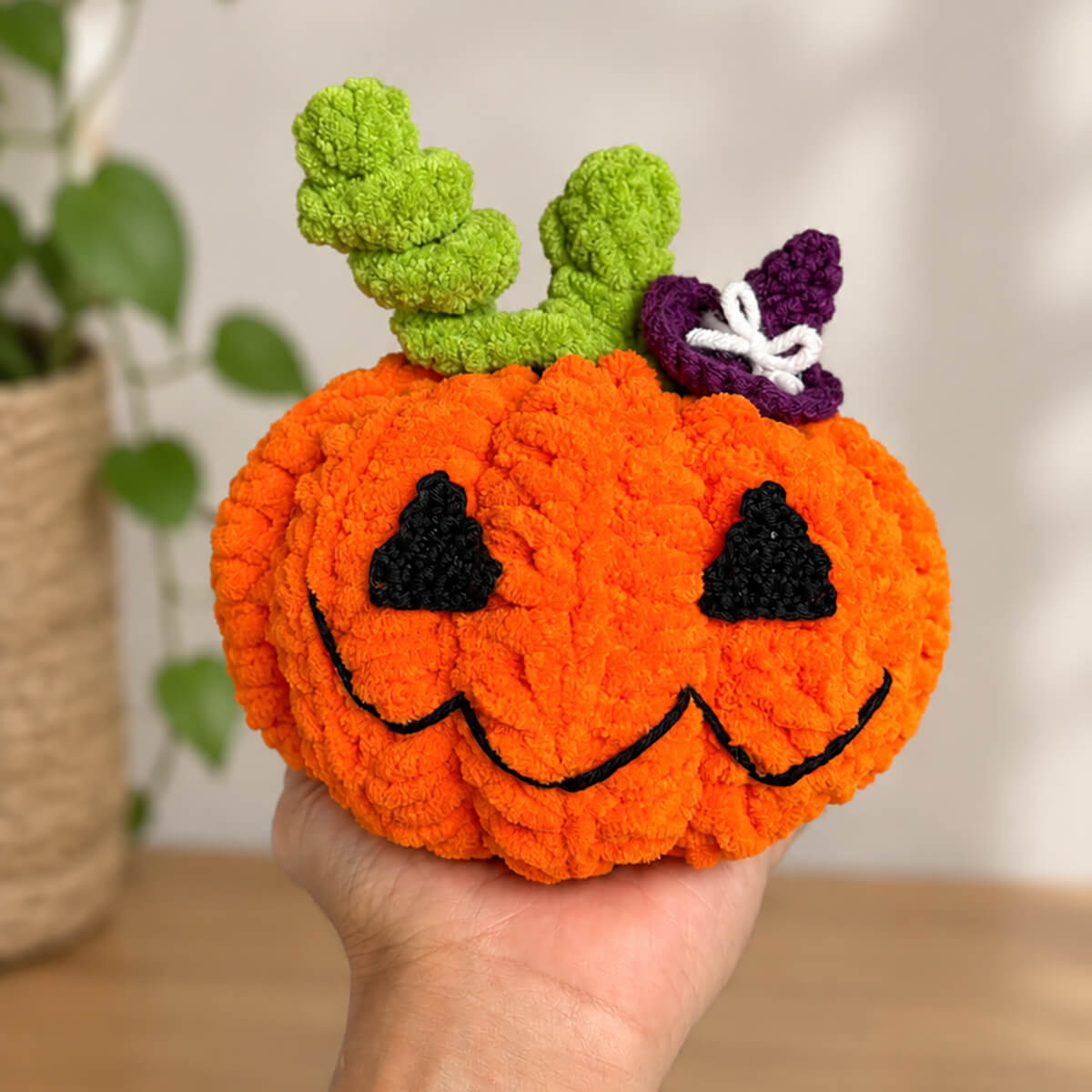 24 Oct | Halloween Jack O Lantern Crochet Workshop by Kunal (Offline, Mumbai)