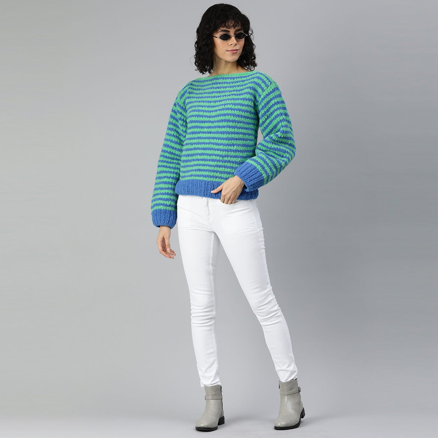 Knitted Soft Chenille Pullover - 3352