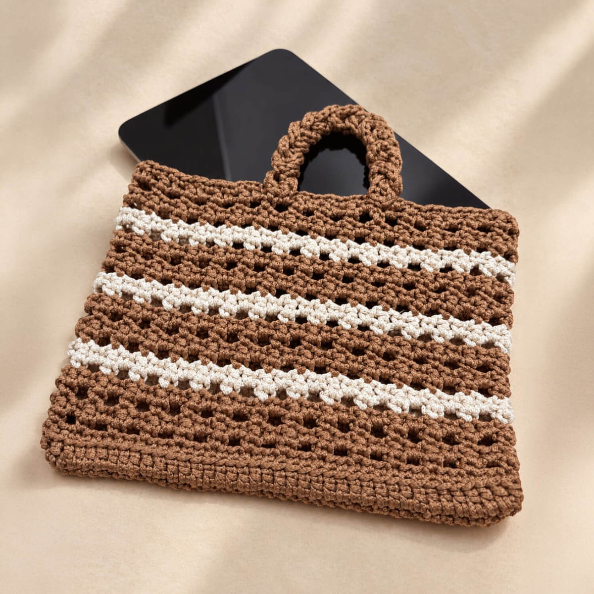 13 Nov | Children’s Day Tablet Sleeve Crochet Workshop - Magic Makers (Offline, Mumbai)