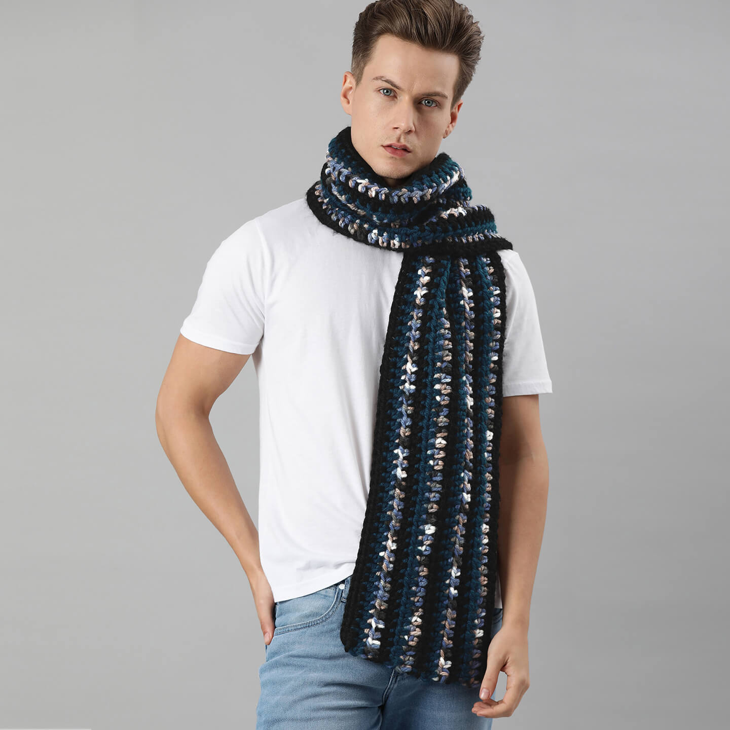 Thick deals white scarf