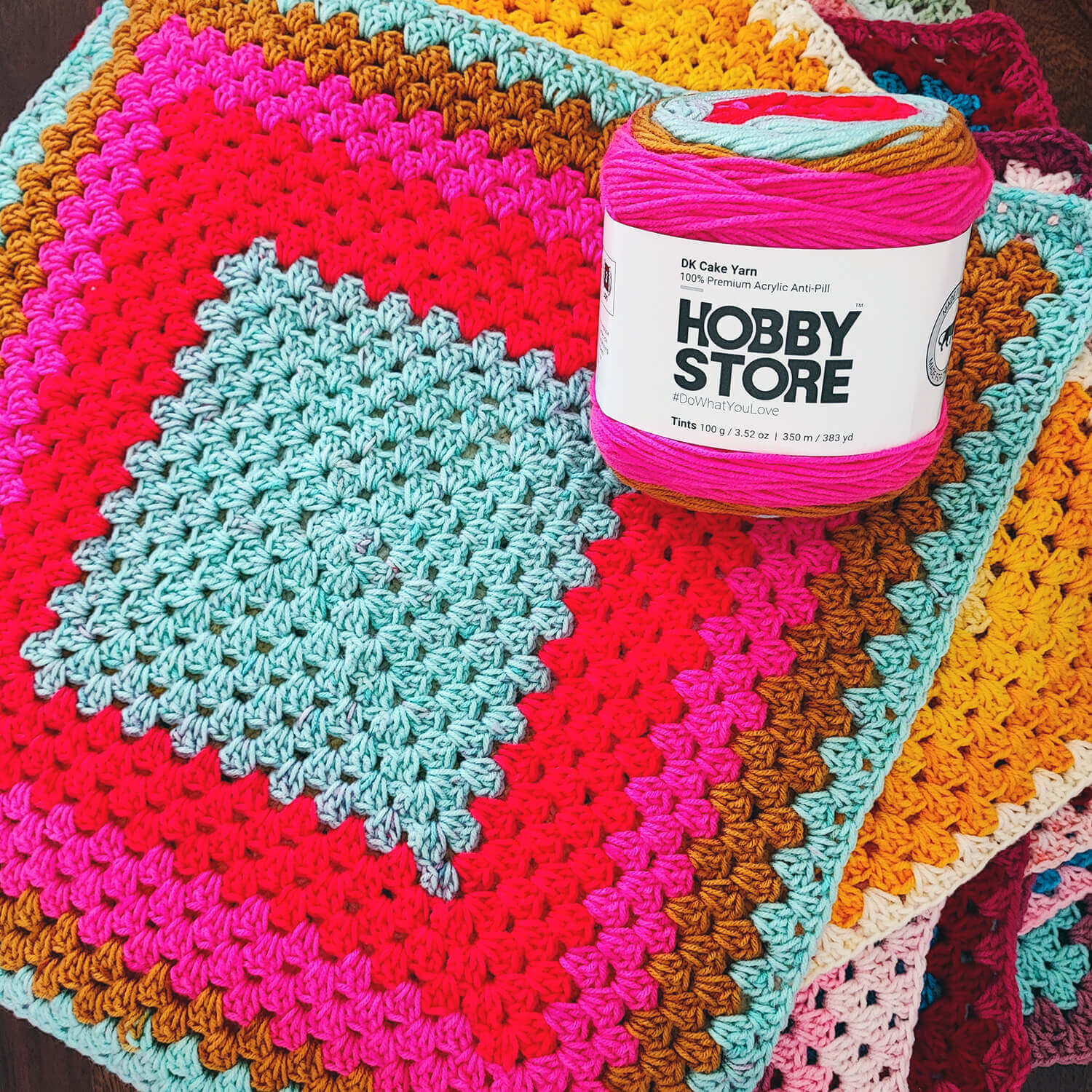 Hobby Store DK Anti-Pill Cake Yarn - Tints 4017