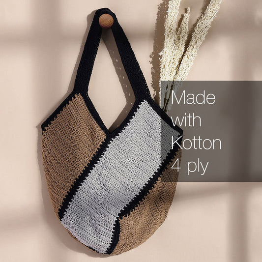 Kotton 4 ply Cotton Yarn 150 g - Black 17
