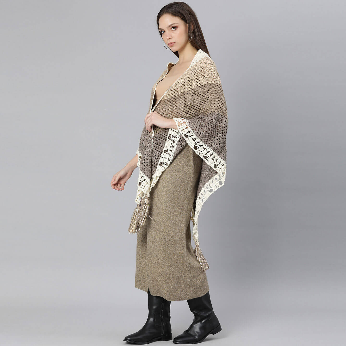 Handknitted Triangular Scarf - Brown 3031